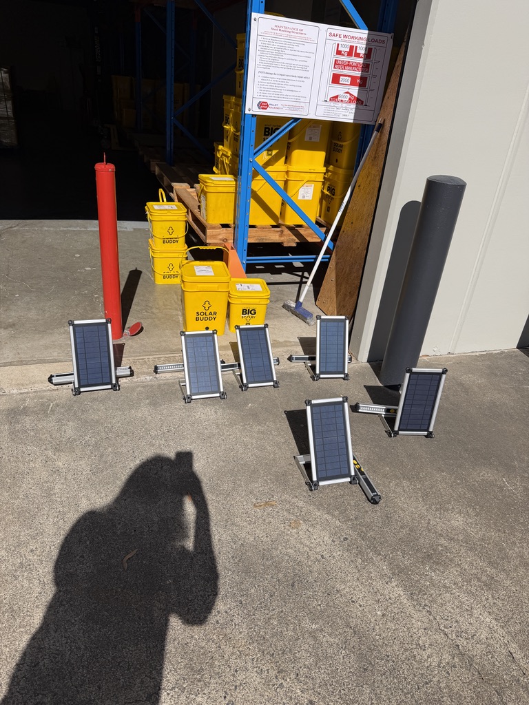 親手組裝 SolarBuddy 太陽能燈具